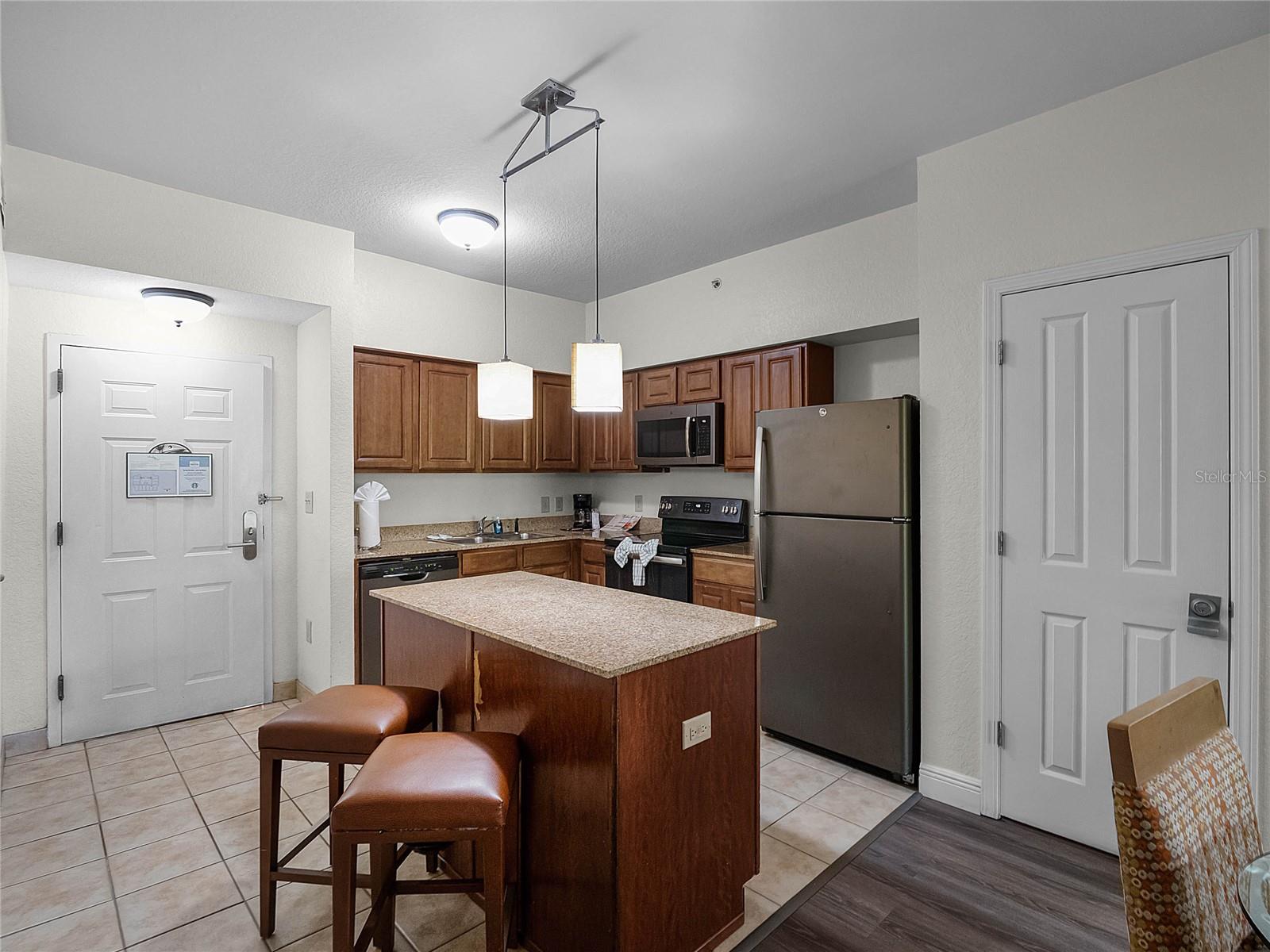 12539 FLORIDAYS RESORT DR #305-D, ORLANDO, FL — photo 3