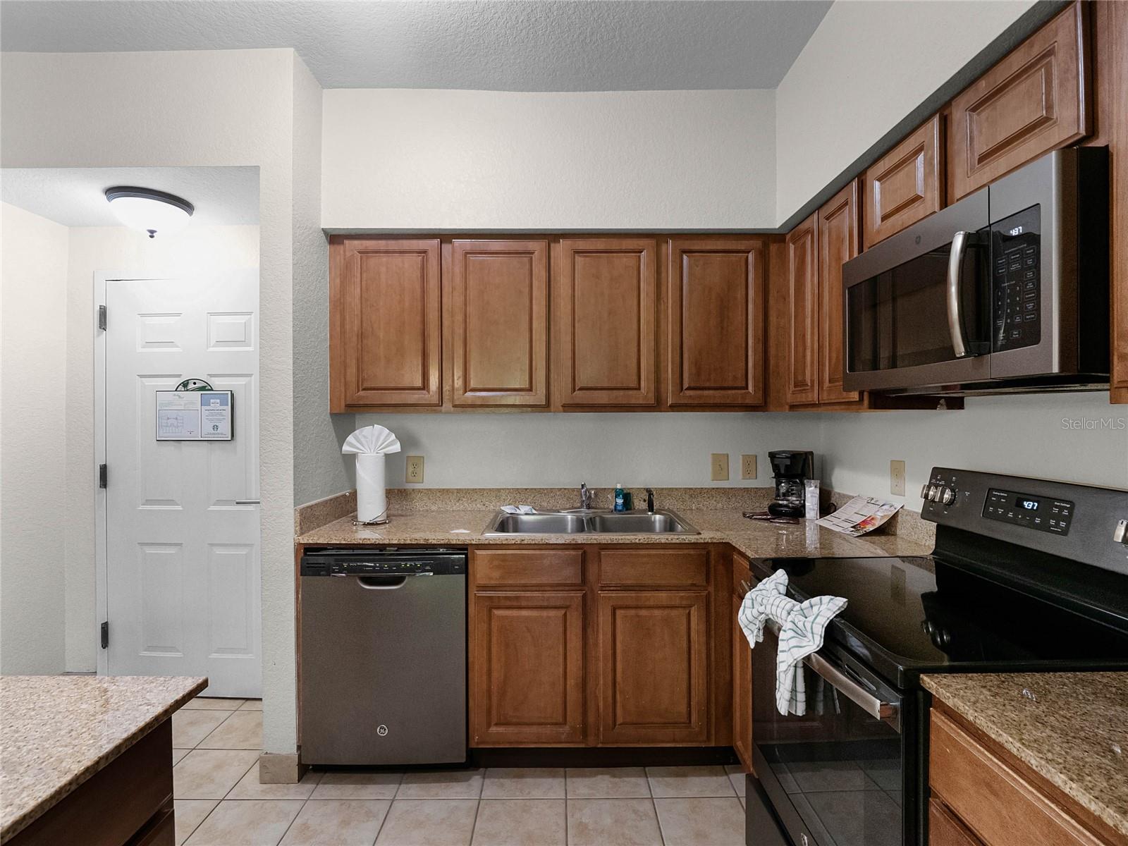 12539 FLORIDAYS RESORT DR #305-D, ORLANDO, FL — photo 8