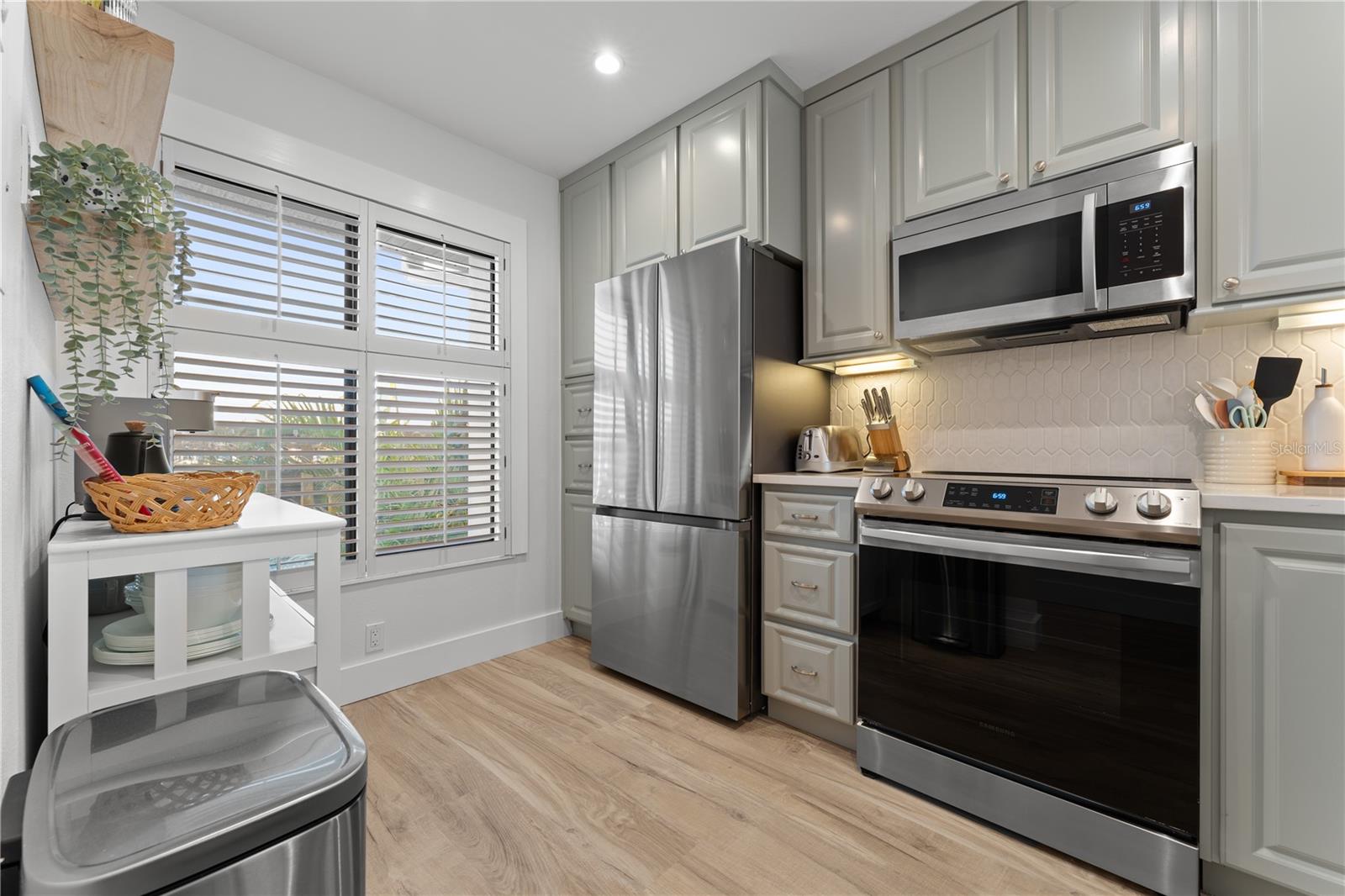 6287 BAHIA DEL MAR CIR #312, ST PETERSBURG, FL — photo 8