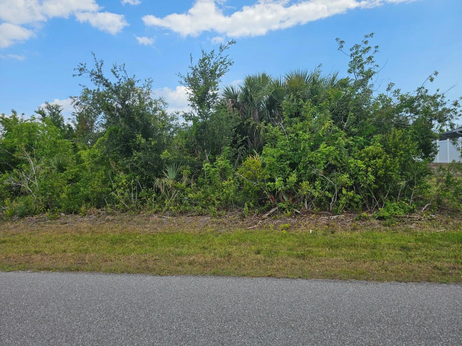 15595 STUART CIR, PORT CHARLOTTE, FL — photo 5