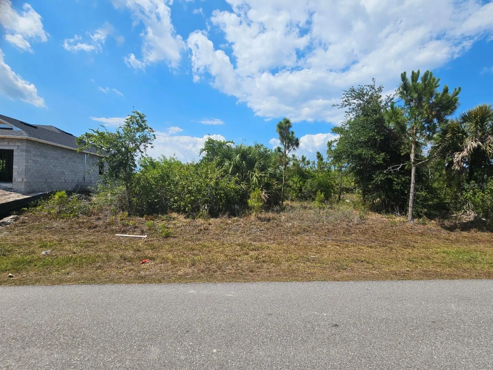 15723 STUART CIR, PORT CHARLOTTE, FL — photo 1