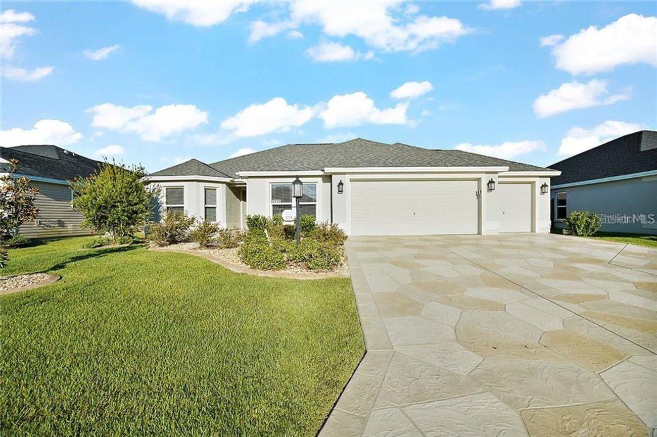 3225 WISE WAY, THE VILLAGES, FL