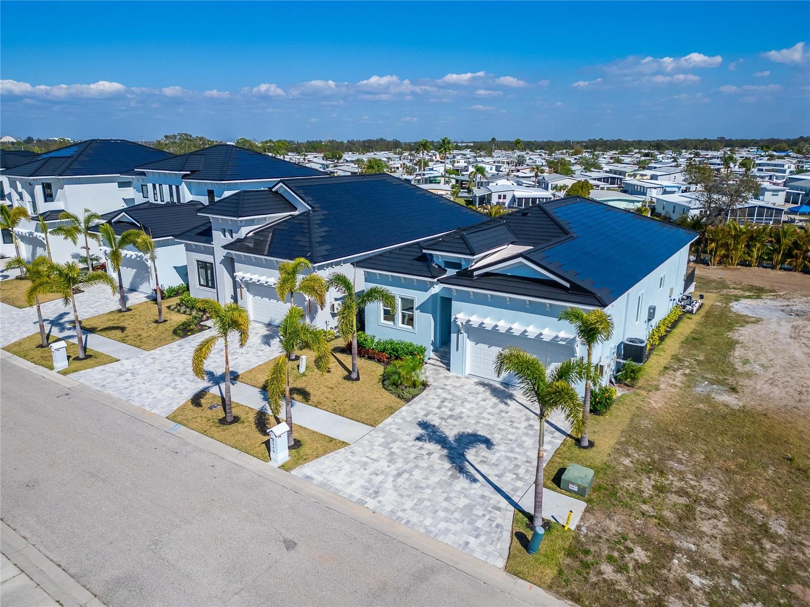 6542 SIMONE SHORES CIR, APOLLO BEACH, FL — photo 69