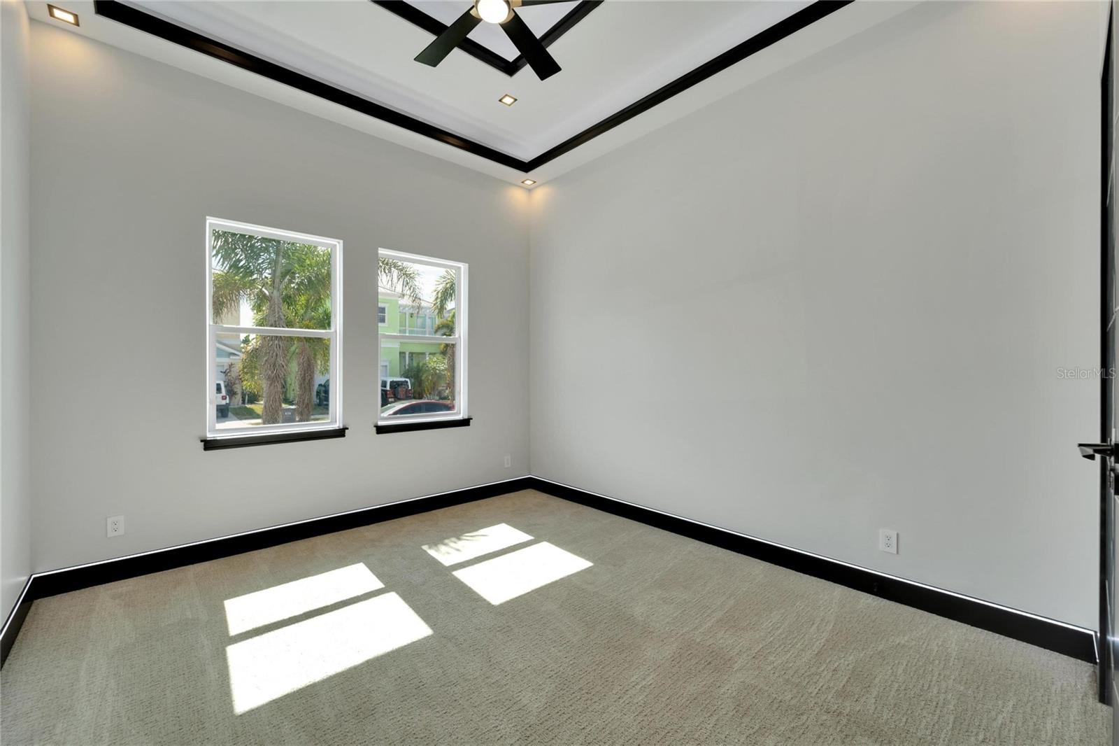 6542 SIMONE SHORES CIR, APOLLO BEACH, FL — photo 37