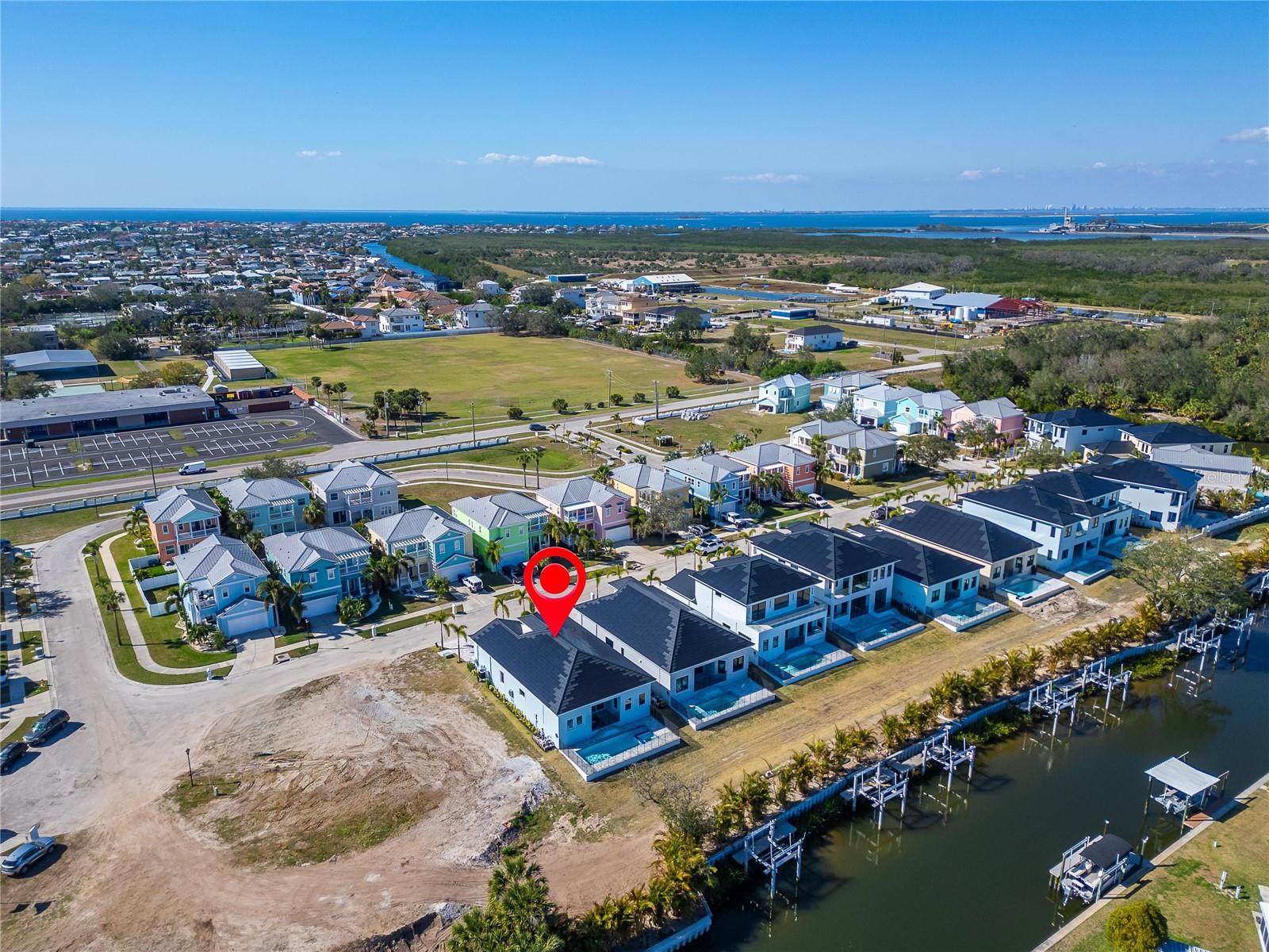6542 SIMONE SHORES CIR, APOLLO BEACH, FL — photo 4