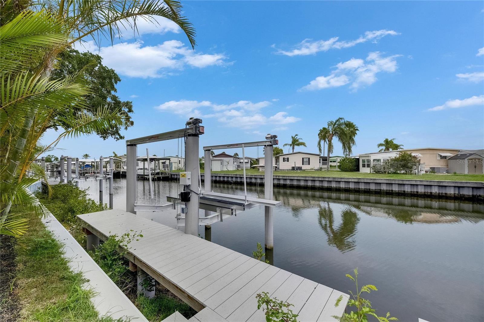 6542 SIMONE SHORES CIR, APOLLO BEACH, FL — photo 3