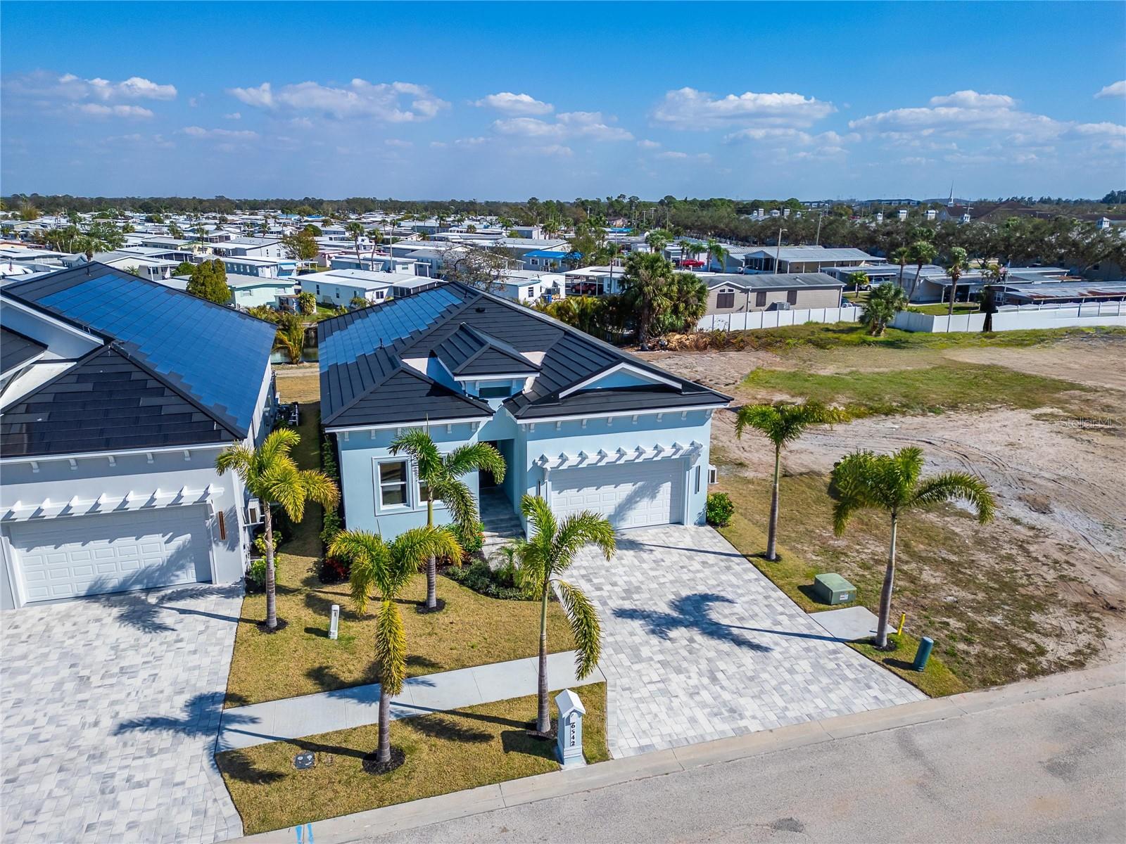 6542 SIMONE SHORES CIR, APOLLO BEACH, FL — photo 68