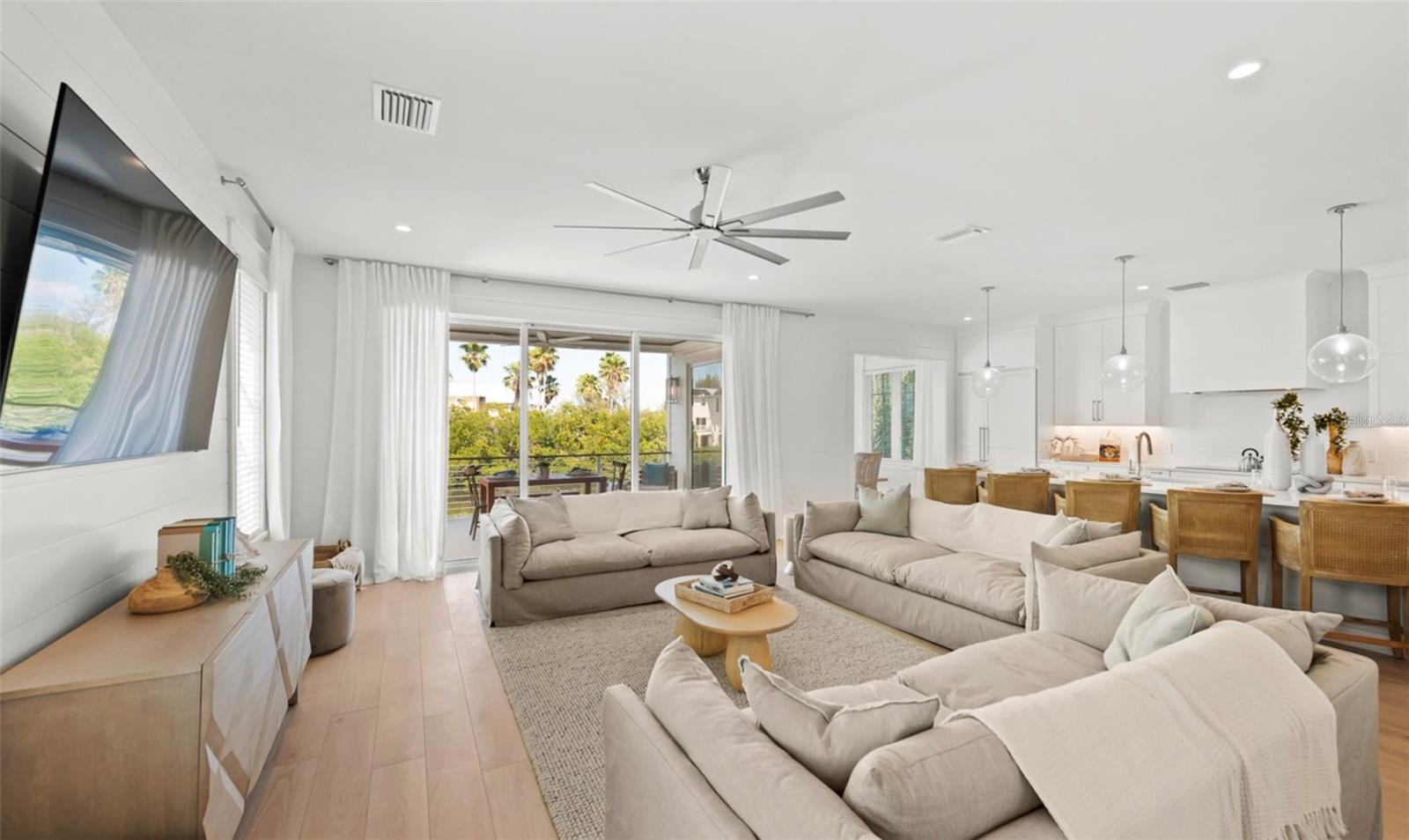 404 NORTH SHORE DR, ANNA MARIA, FL — photo 8