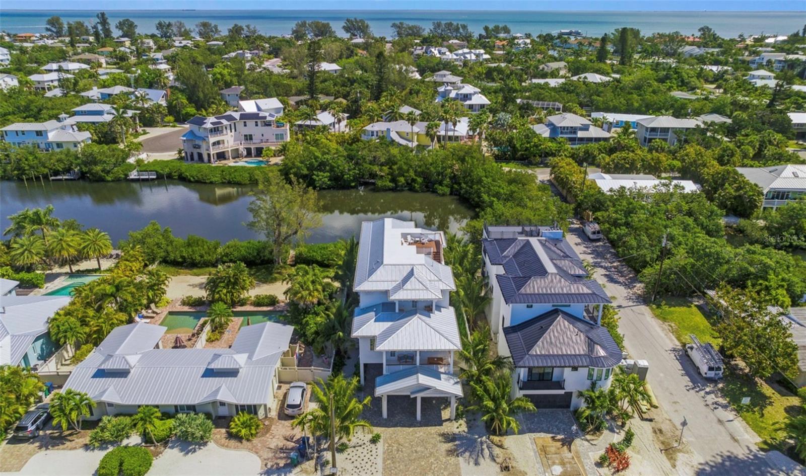 404 NORTH SHORE DR, ANNA MARIA, FL — photo 29
