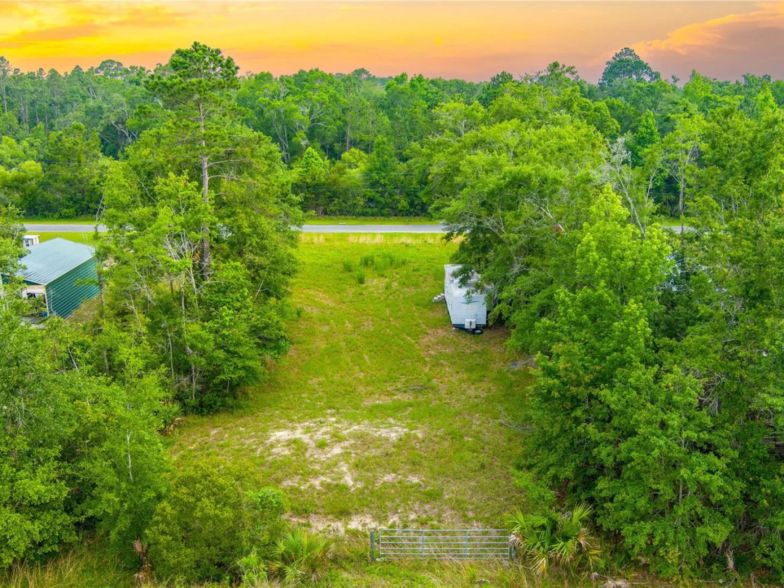 400 COASTAL OAK LN NW, STEINHATCHEE, FL — photo 2