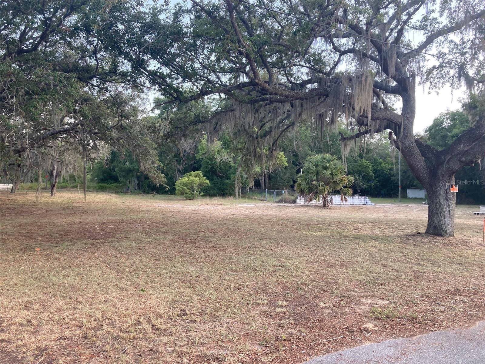 2830 LAUREL AVE, LAKE WALES, FL