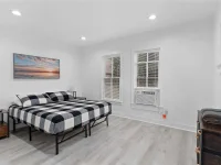 412 E HARWOOD ST #3 — photo 26