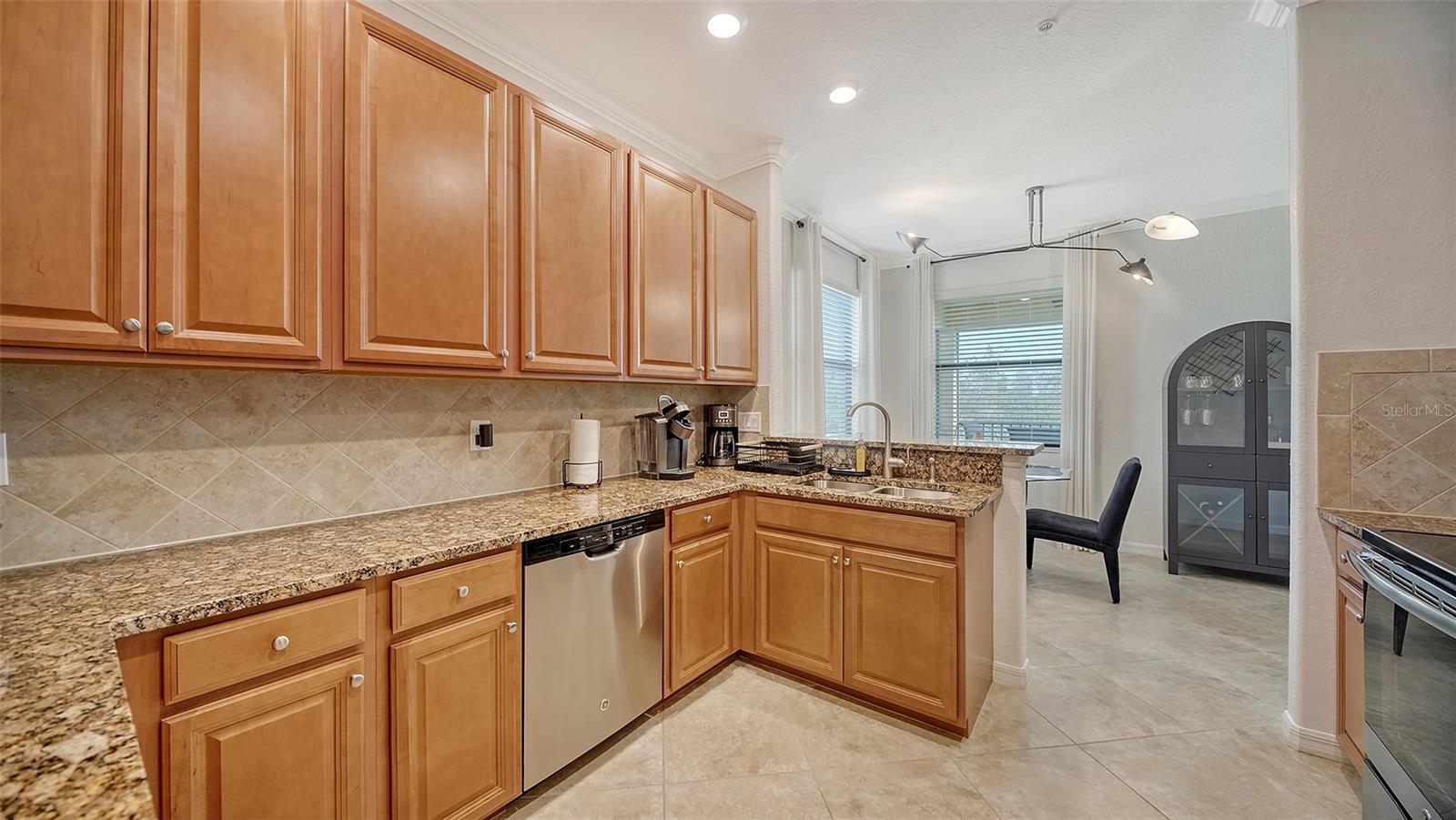 6512 GRAND ESTUARY TRL #102, BRADENTON, FL — photo 17