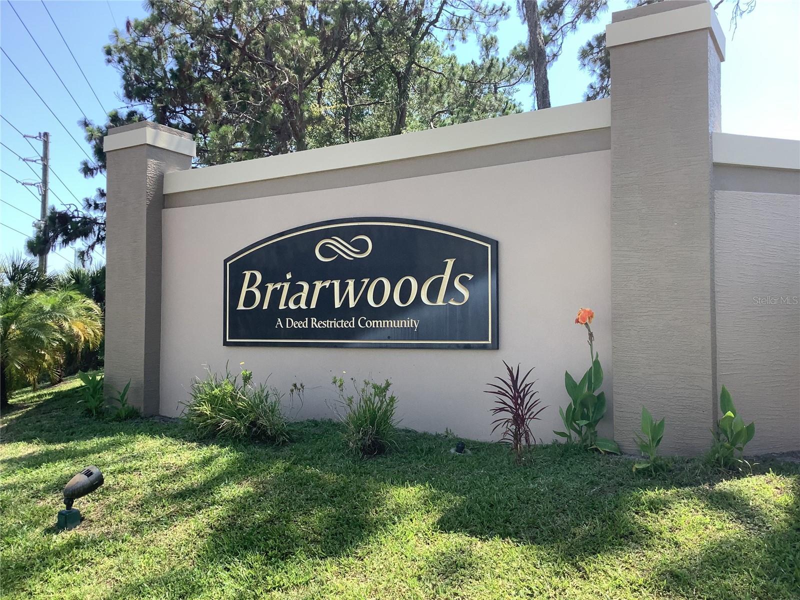 18657 WHITE PINE CIR, HUDSON, FL — photo 2