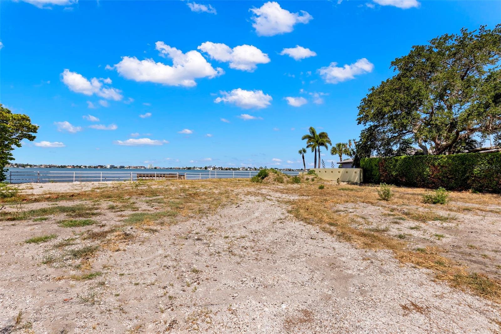 7940 GARDEN DR N, ST PETERSBURG, FL — photo 15