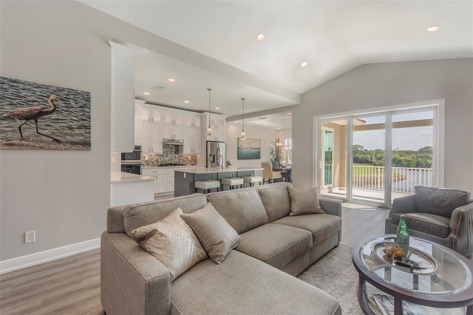 17B FRANKLIN CT S, ST PETERSBURG, FL — photo 3