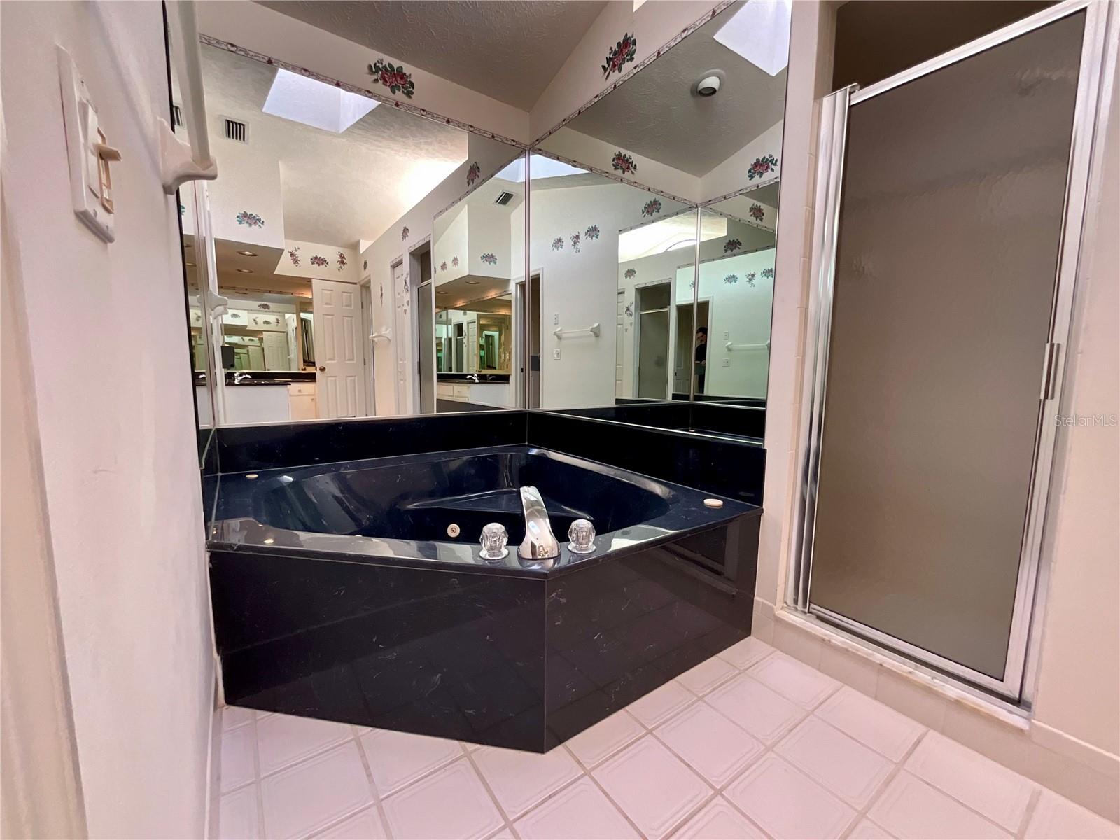 7205 NE 61ST AVENUE RD, SILVER SPRINGS, FL — photo 16