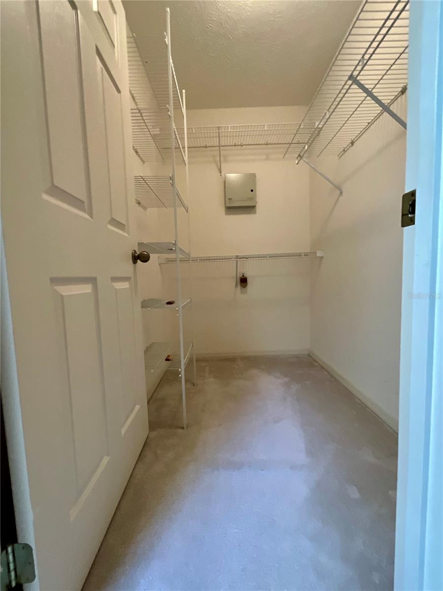 7205 NE 61ST AVENUE RD, SILVER SPRINGS, FL — photo 17