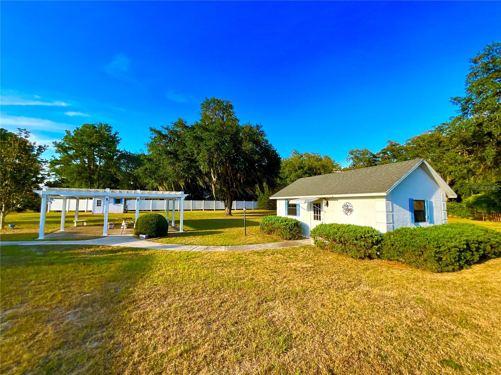 7205 NE 61ST AVENUE RD, SILVER SPRINGS, FL — photo 29