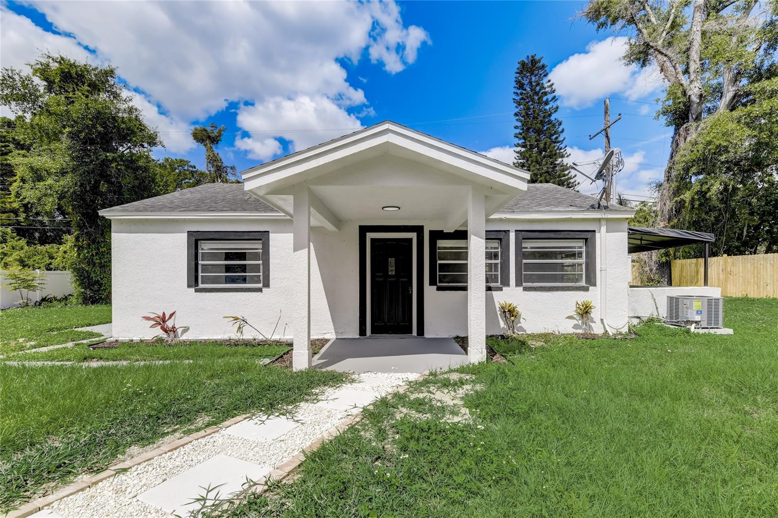 2600 S CRYSTAL LAKE DR, ORLANDO, FL