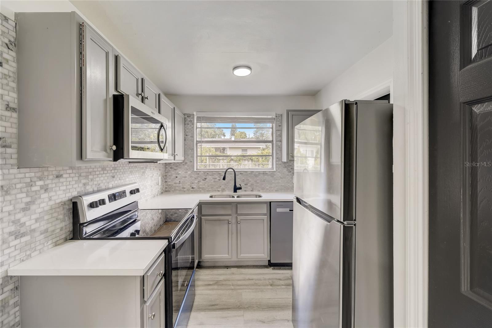 2600 S CRYSTAL LAKE DR, ORLANDO, FL — photo 10