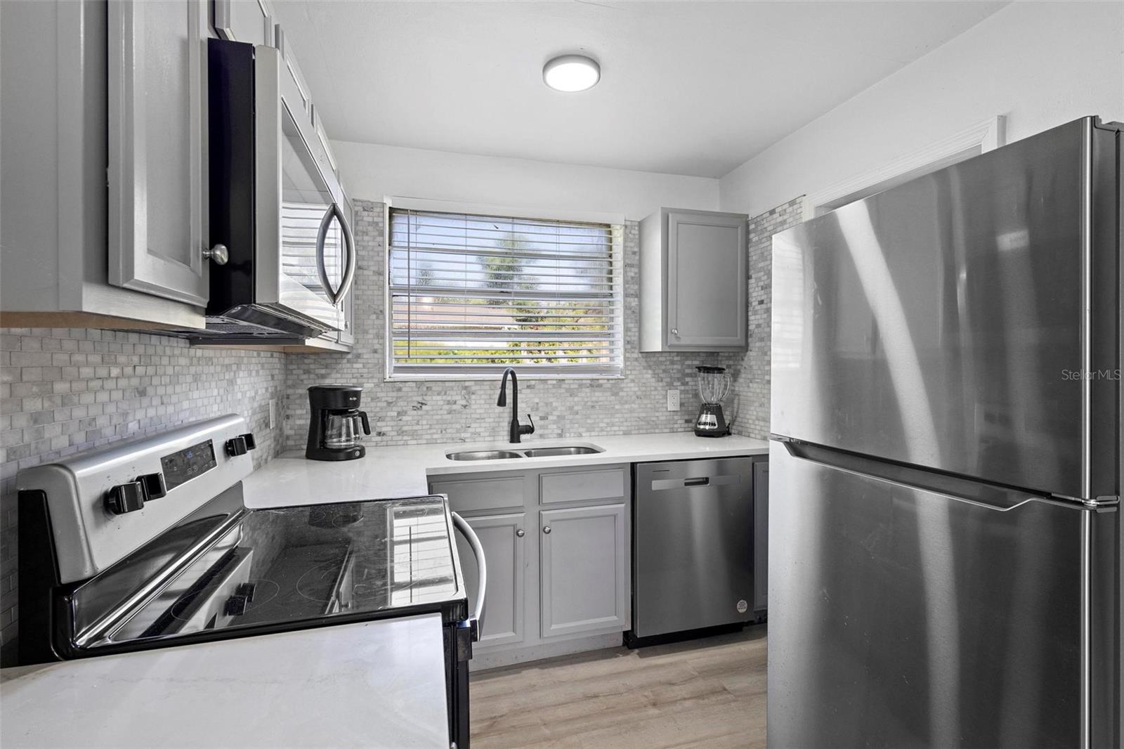 2600 S CRYSTAL LAKE DR, ORLANDO, FL — photo 11