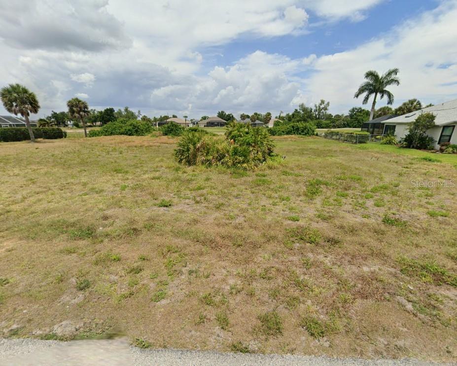 66 FAIRWAY RD, ROTONDA WEST, FL — photo 2