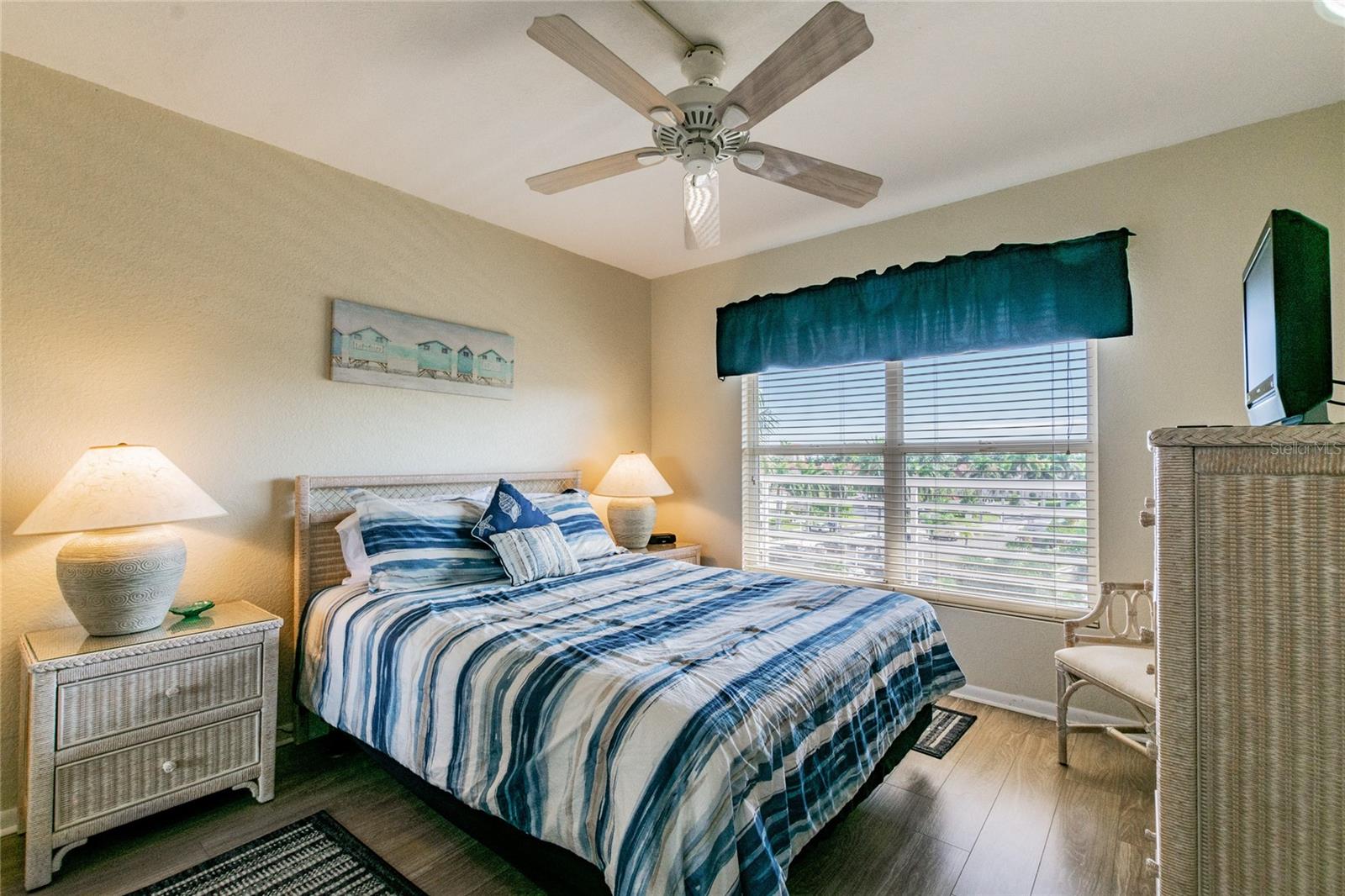 5901 BAHIA DEL MAR CIR #518, ST PETERSBURG, FL — photo 17