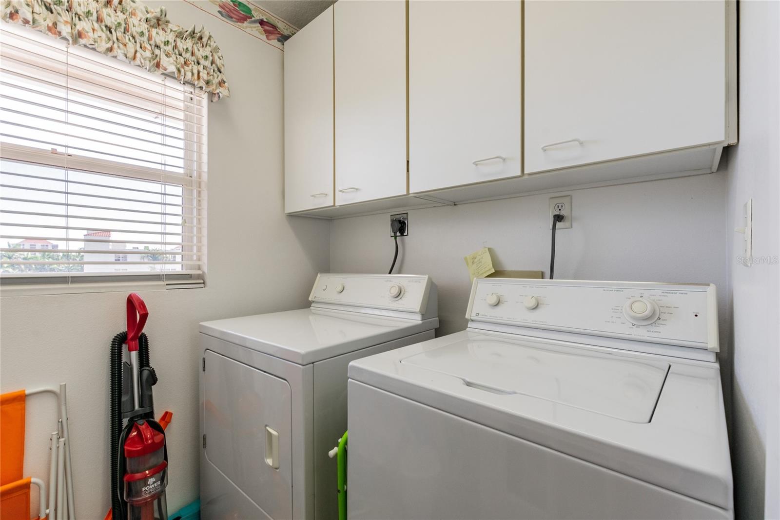5901 BAHIA DEL MAR CIR #518, ST PETERSBURG, FL — photo 18