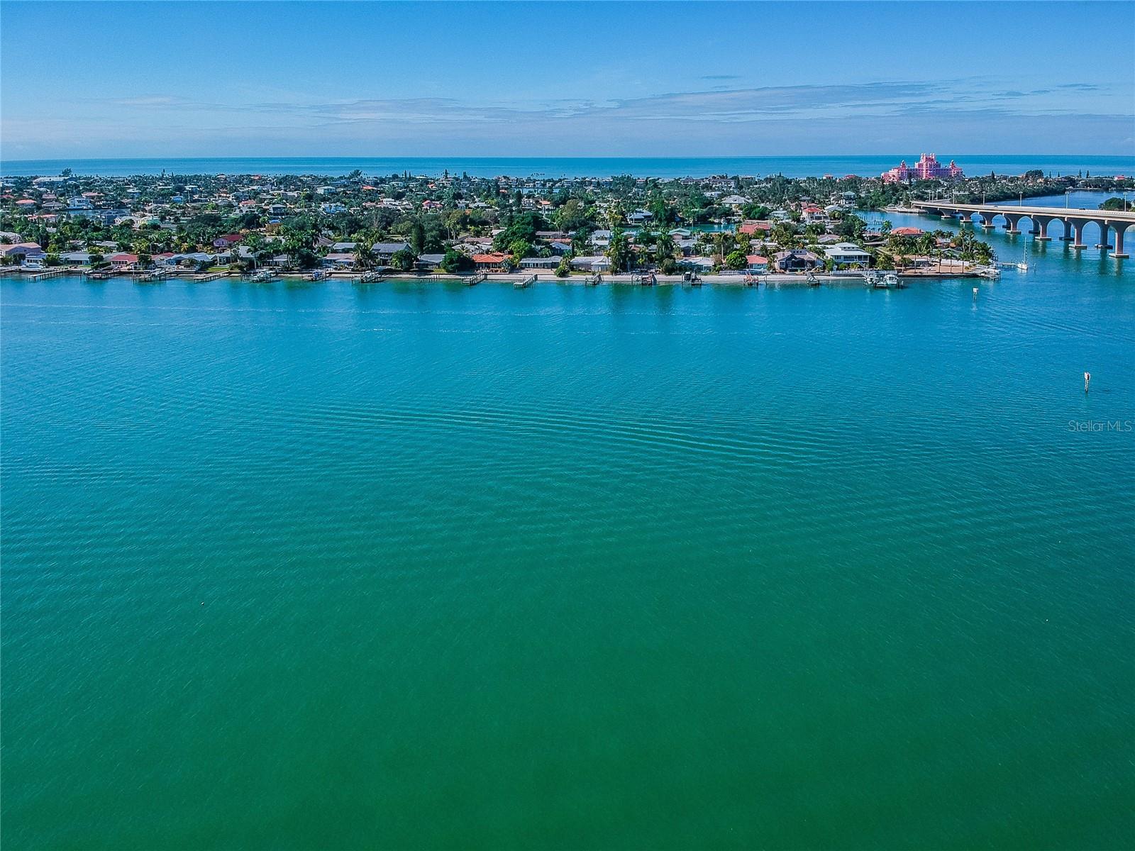 5901 BAHIA DEL MAR CIR #518, ST PETERSBURG, FL — photo 23