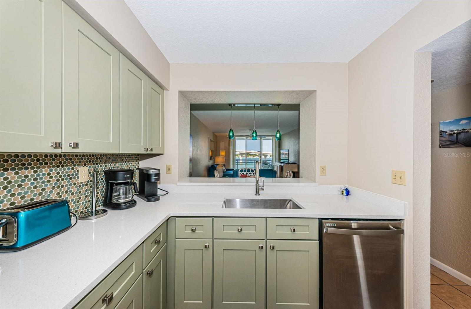 5901 BAHIA DEL MAR CIR #518, ST PETERSBURG, FL — photo 4