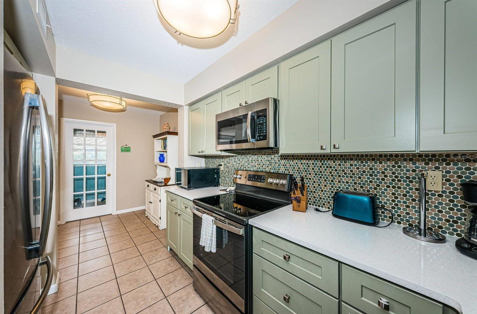 5901 BAHIA DEL MAR CIR #518, ST PETERSBURG, FL — photo 5