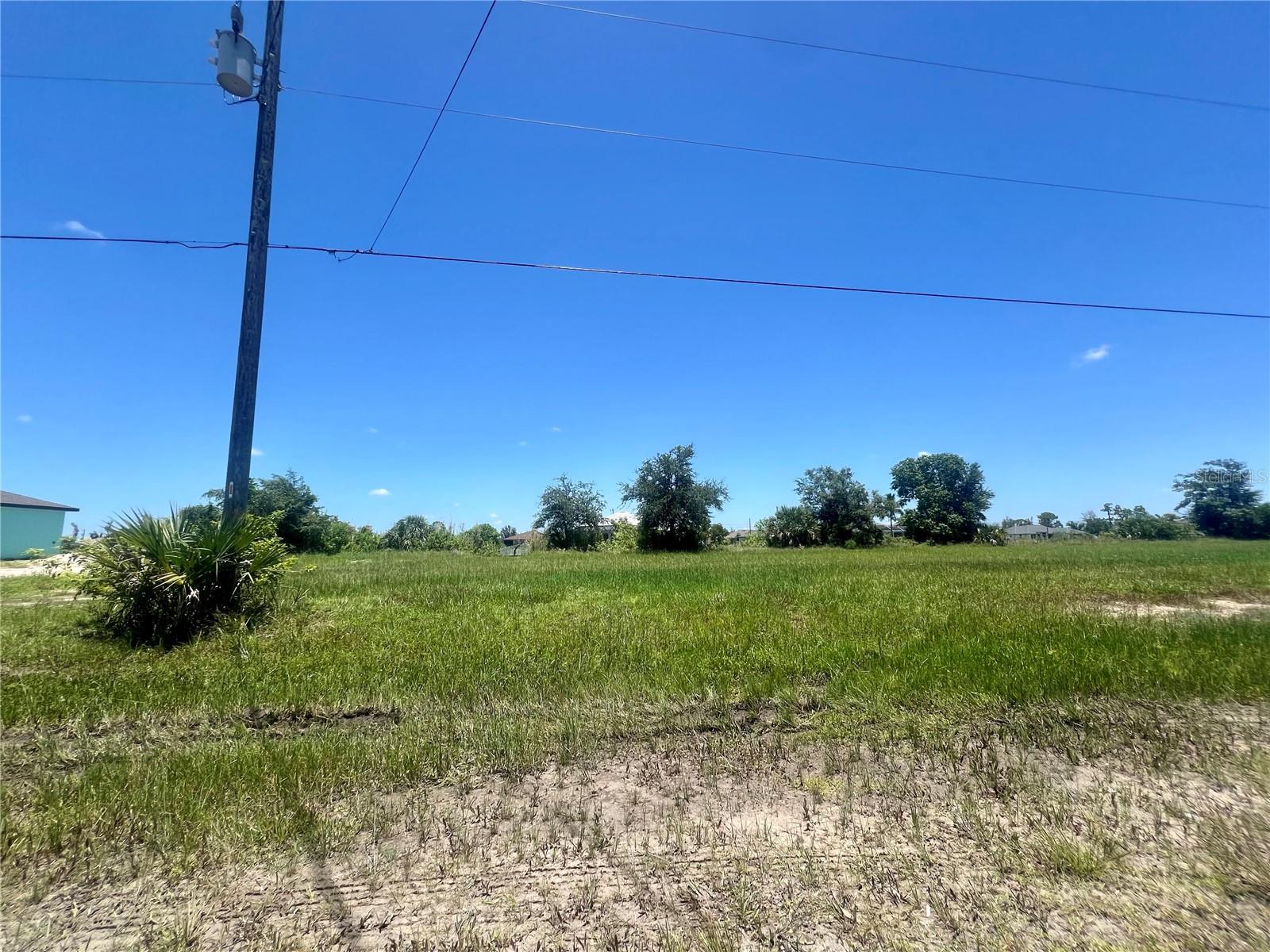 2229 NW 9TH TER, CAPE CORAL, FL — photo 3