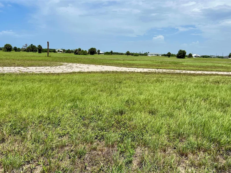 6 YUCCA LN, PLACIDA, FL