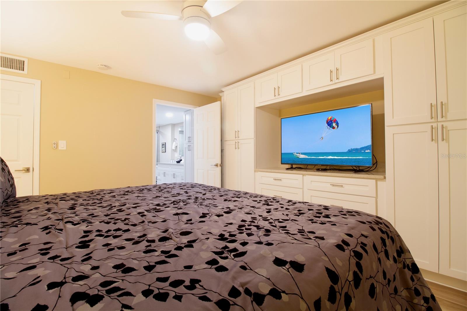 440 S GULFVIEW BLVD #1002, CLEARWATER BEACH, FL — photo 20