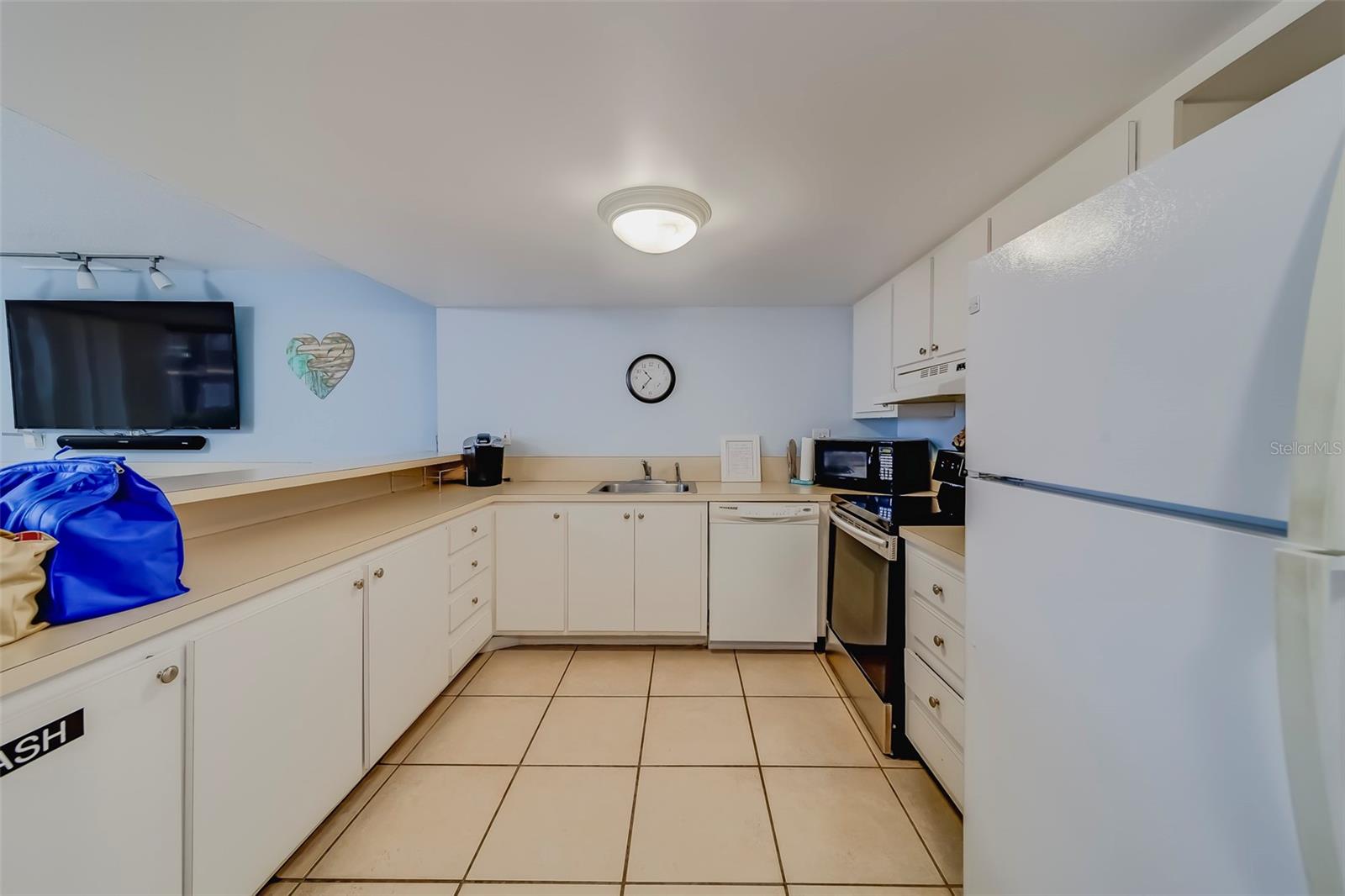 17580 GULF BLVD #412, REDINGTON SHORES, FL — photo 46