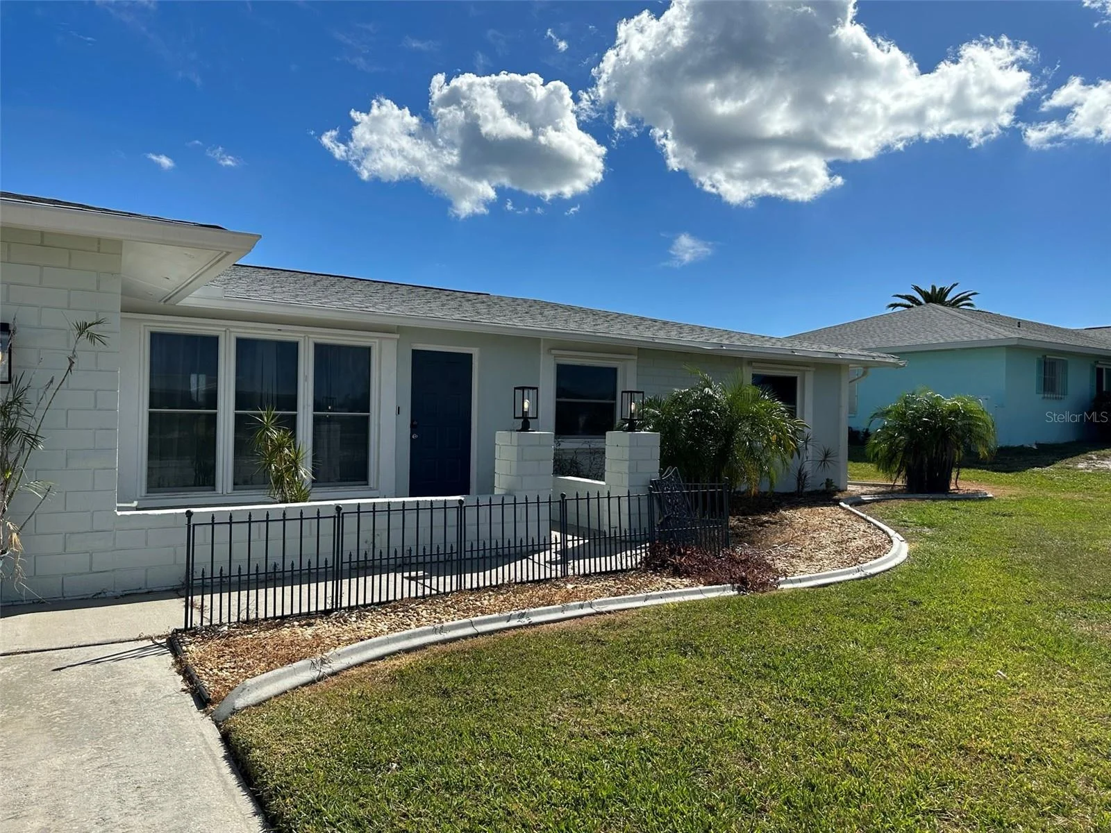 45 OAKLAND HILLS CT, ROTONDA WEST, FL — photo 3