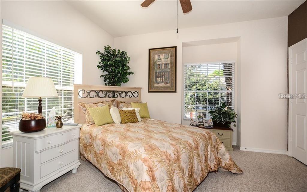 7685 PLANTATION CIR #B, UNIVERSITY PARK, FL — photo 18