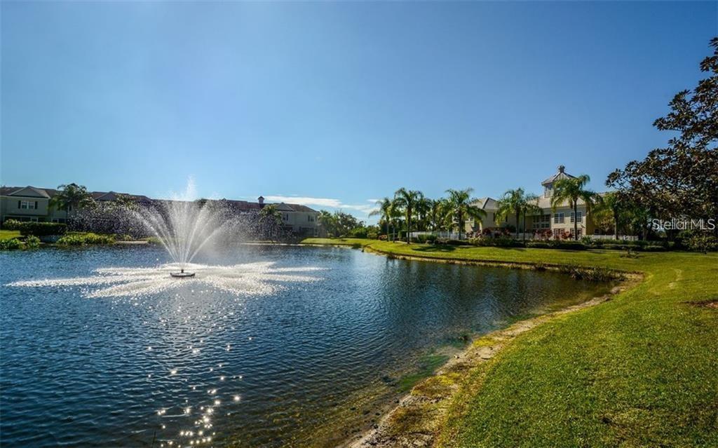 7685 PLANTATION CIR #B, UNIVERSITY PARK, FL — photo 32