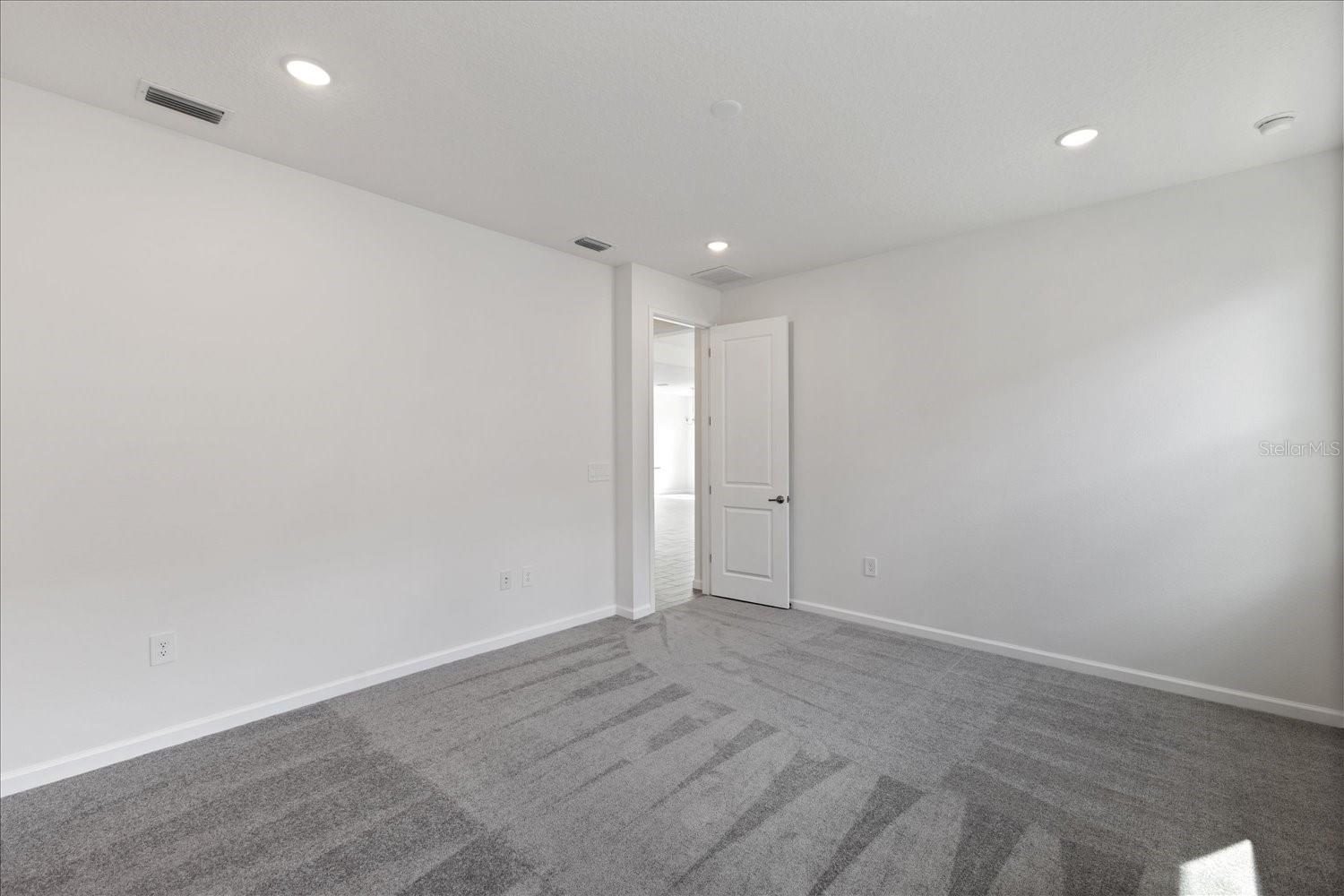 9584 VIBRANT LANE, VENICE, FL — photo 10