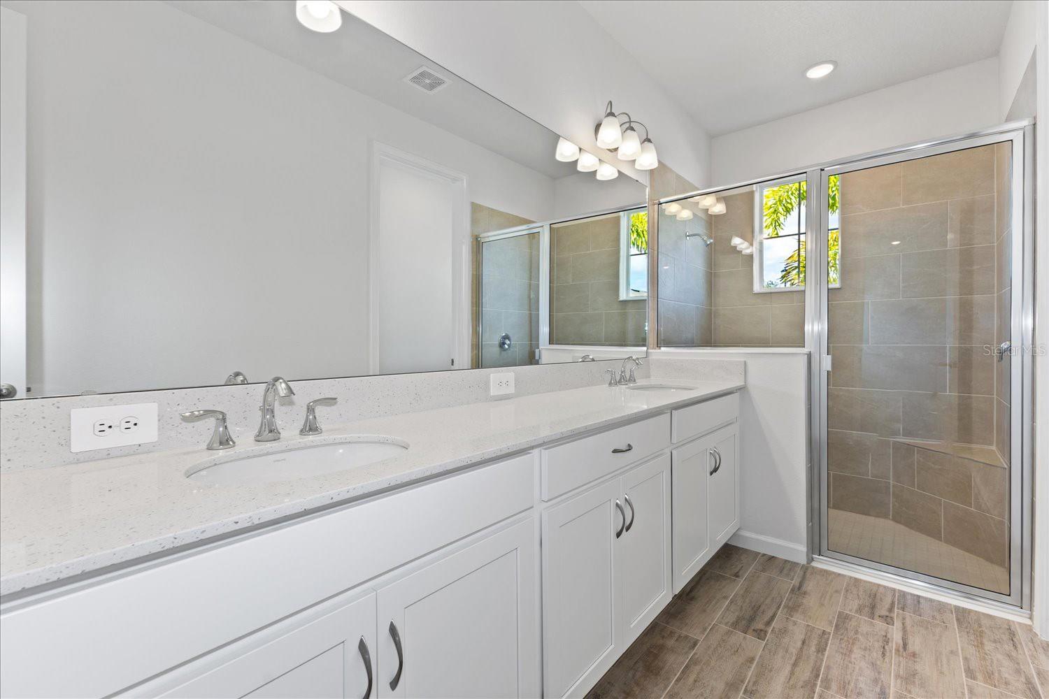 9584 VIBRANT LANE, VENICE, FL — photo 11