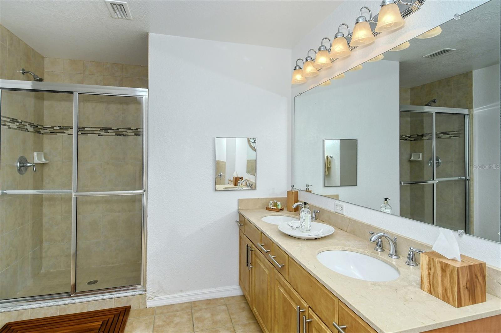 1064 N TAMIAMI TRL #1627, SARASOTA, FL — photo 24