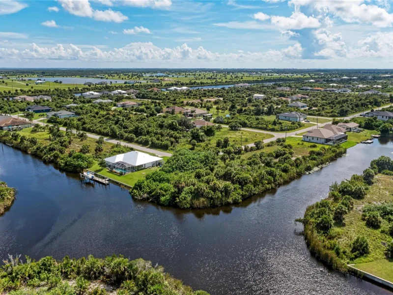 10442 MCALESTER CIR, PORT CHARLOTTE, FL