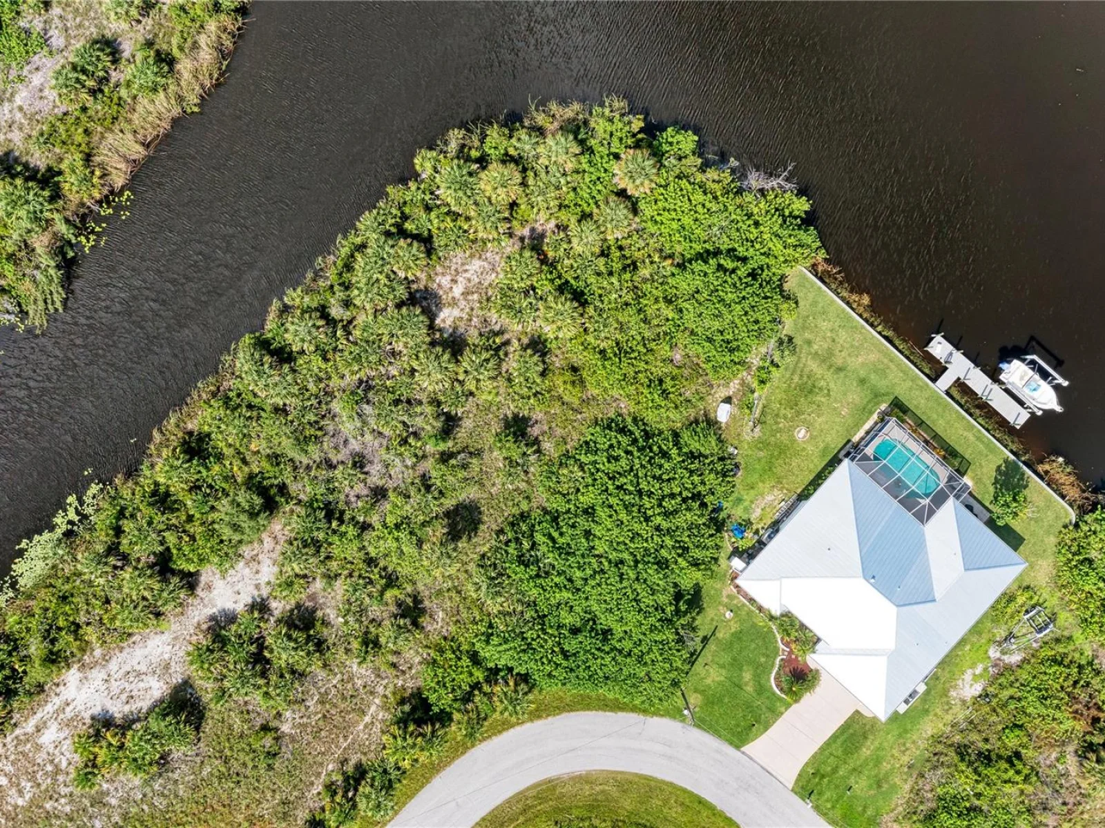 10442 MCALESTER CIR, PORT CHARLOTTE, FL — photo 6