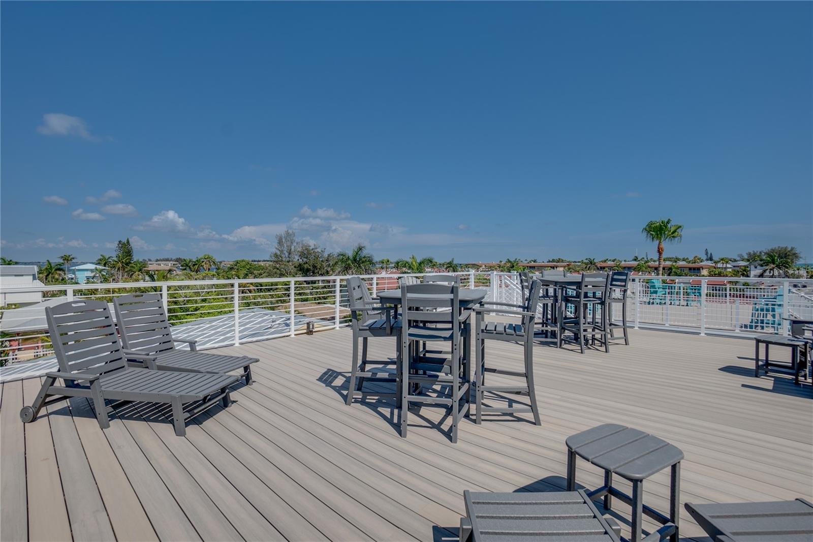 2102 AVENUE B, BRADENTON BEACH, FL — photo 18
