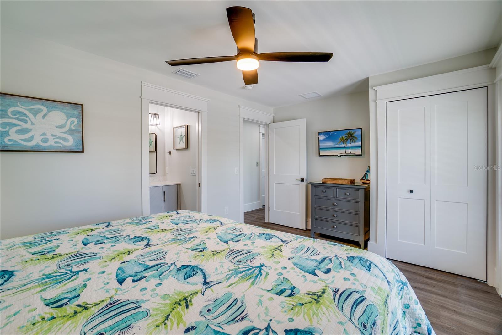 2102 AVENUE B, BRADENTON BEACH, FL — photo 34