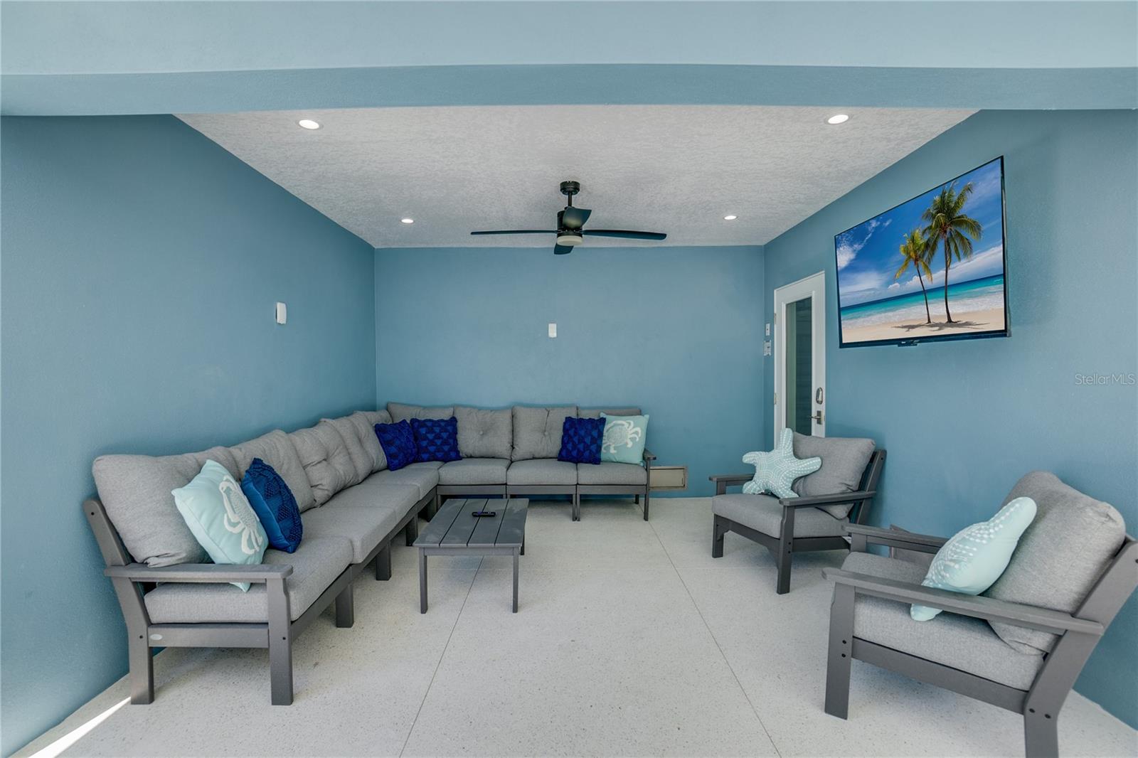2102 AVENUE B, BRADENTON BEACH, FL — photo 54