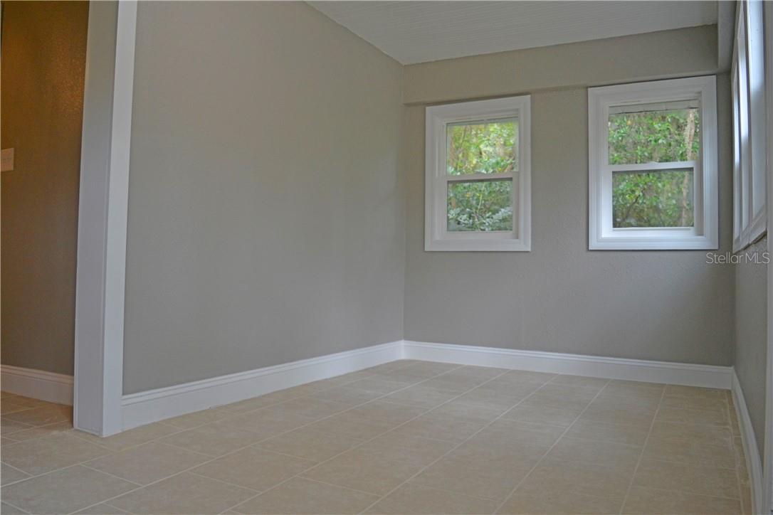 647 S DELAWARE AVE, DELAND, FL — photo 16
