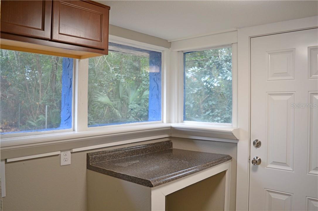 647 S DELAWARE AVE, DELAND, FL — photo 17
