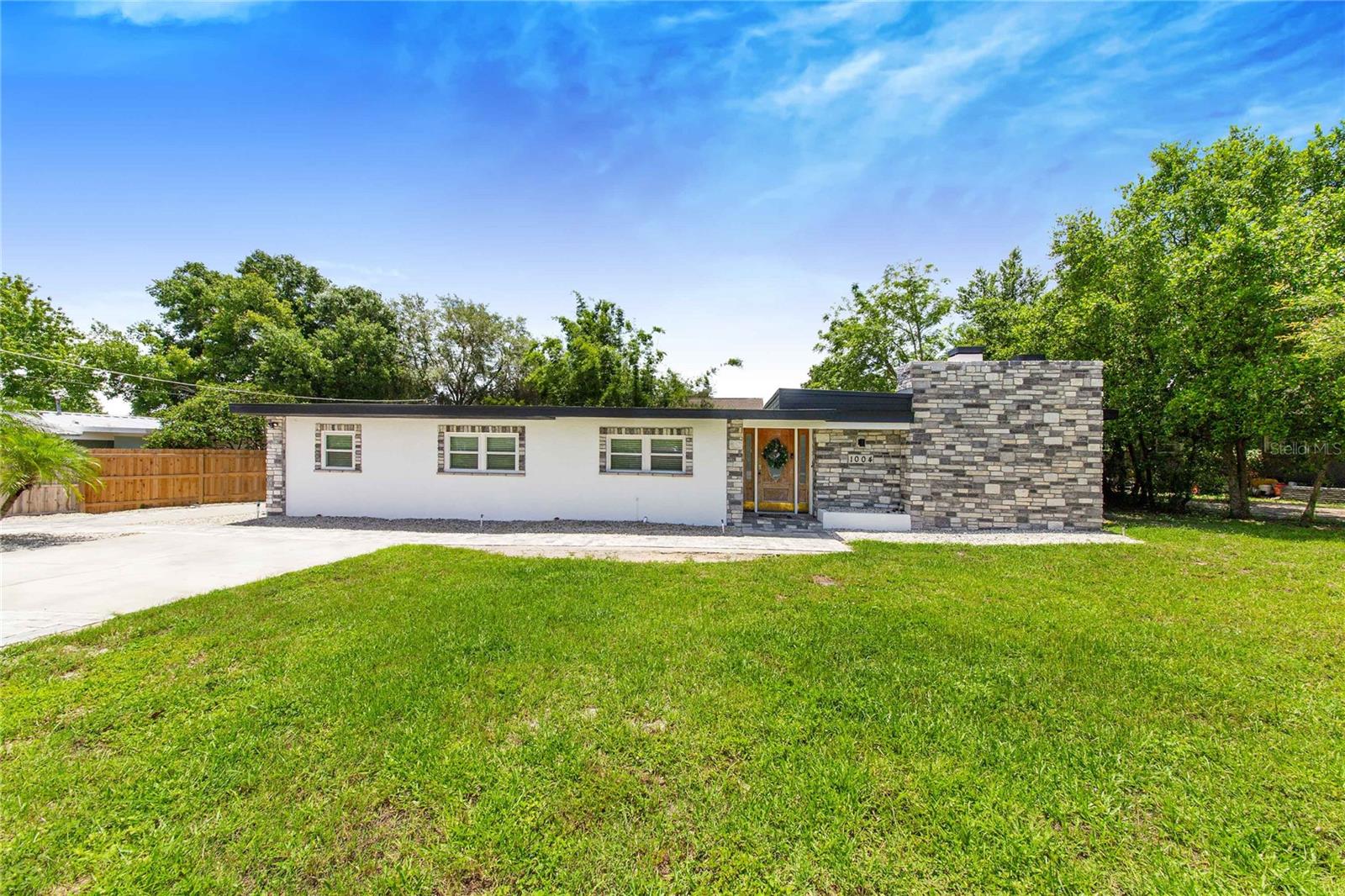 1004 AVENUE G NE, WINTER HAVEN, FL — photo 2